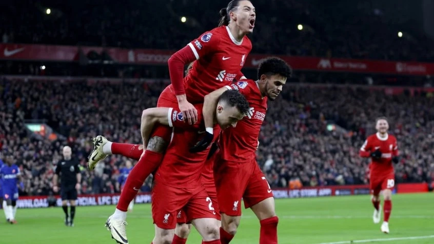 Chiến Thắng 4-1 Trước Chelsea: Liverpool Thuận Lợi Giành Trọn 3 Điểm